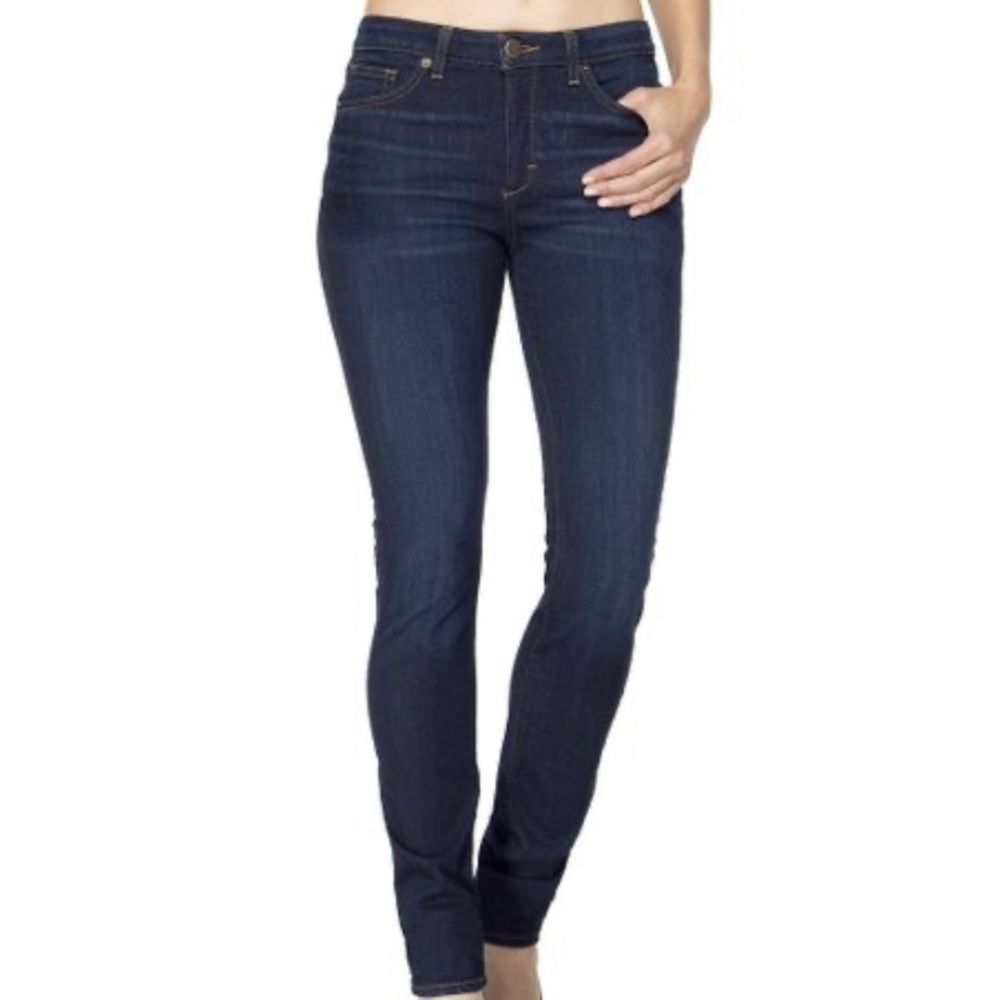 Spanx jeans the slim X skinny size 32 dark wash barely worn